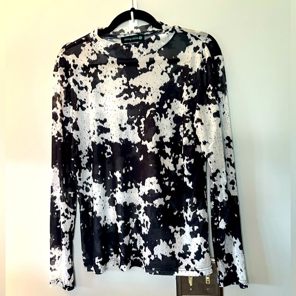 STERLING KREEK Tops - BLACK AND WHITE COW PRINT MESH WESTERN LAYERING TOP LARGE STERLING CREEK